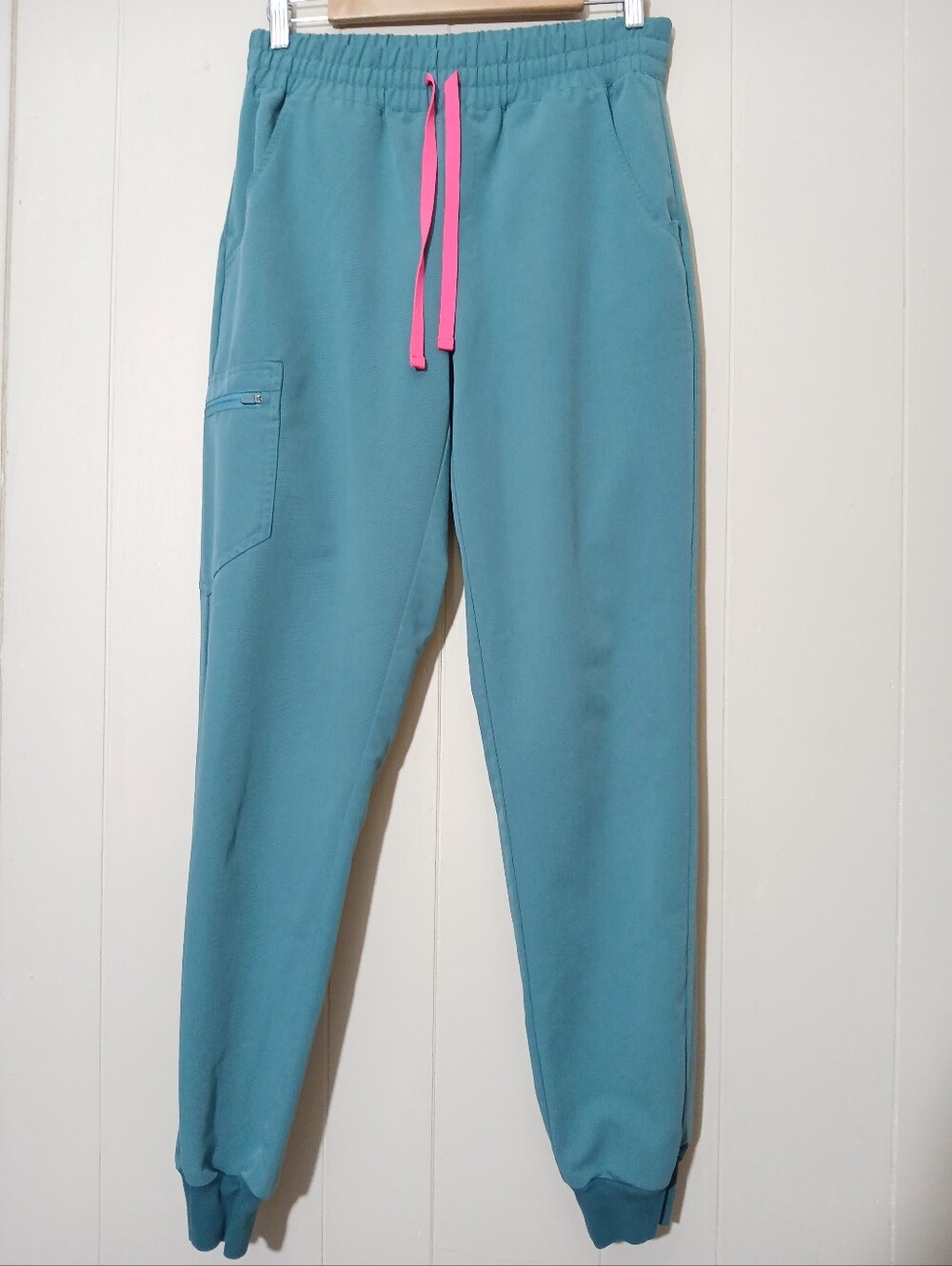 Figs Zamora Jogger Scrub Pants In HydroGreen | Medical Uniform Nurse Tech Doctor - Picture 2 of 5